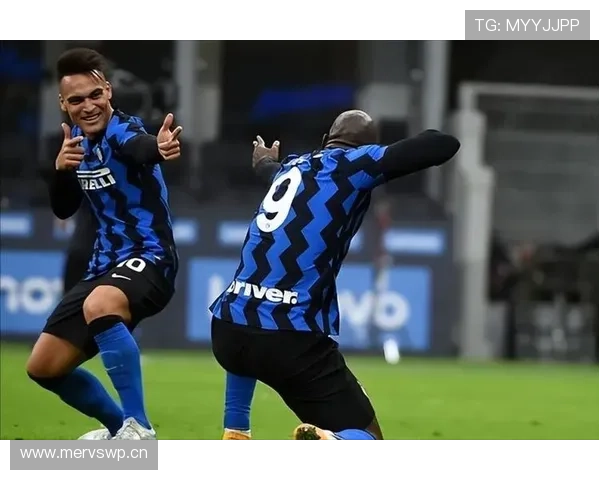 劳塔罗与因莫比莱:射门效率与战术角色的现代中锋之争 劳塔罗与因莫比莱:射门效率与战术角色的现代中锋之争